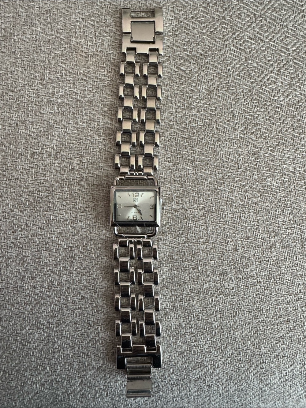 NY&Co Women’s stainless steel silver color quartz watch